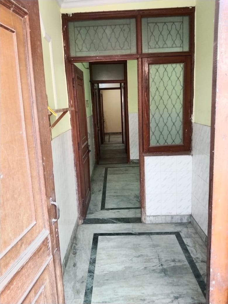 2 BHK Builder Floor For Sale in Shastri Nagar