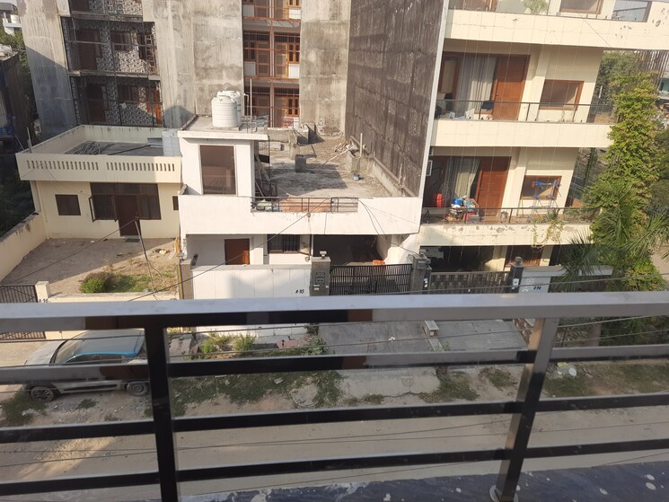 Balcony, vijay nagar colony 6+ Bedroom 140 Sq.Yd. Independent House In Vijay Nagar Colony Ghaziabad 7902047