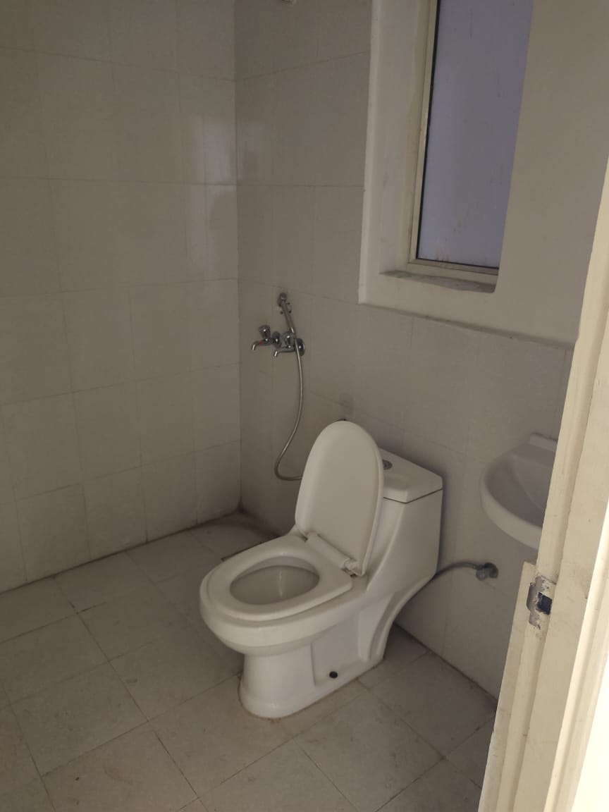 2 BHK Apartment For Sale in Shree Vardhman Green Court