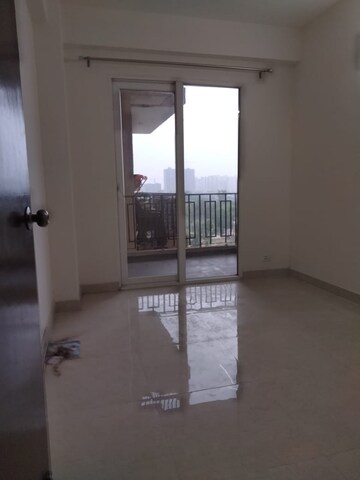Room in 2 BHK Apartment at Shree Vardhman Green Court, Sector 90 – for Sale