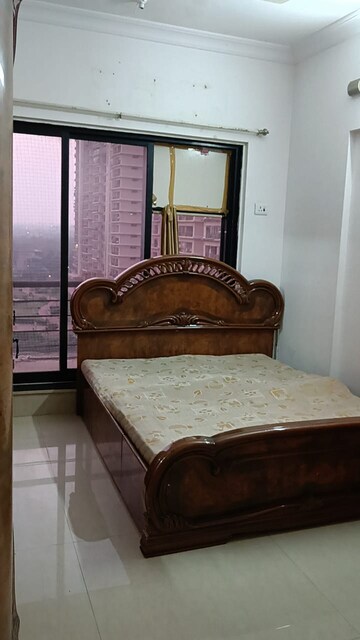 Furnished Amenities in 3 BHK Apartment at K Raheja Interface Heights, Malad West – for Rent