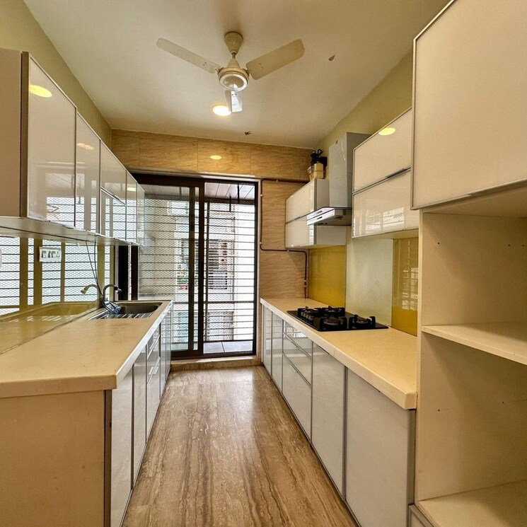 Kitchen, vastu-matunga-apartment 3.5 Bedroom 2000 Sq.Ft. Apartment In Matunga Mumbai 7902162