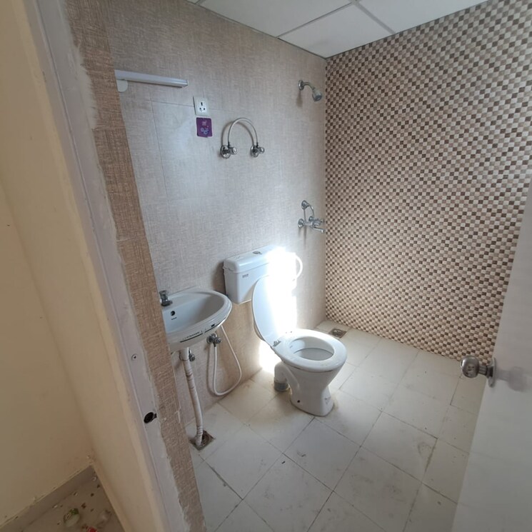 Bathroom, signature-global-solera-2 2 Bedroom 565 Sq.Ft. Apartment In Dharampur Gurgaon 7902188