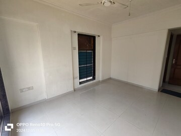 Room in 3 BHK Apartment at Adityavardhan Apartment, Powai – for Rent