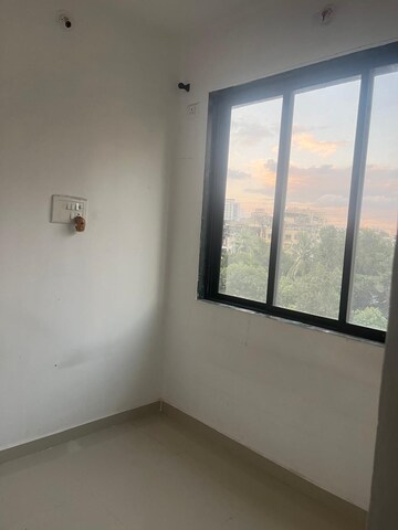 Room in 1 BHK Apartment at Sadguru CHS Rabale, Rabale – for Rent