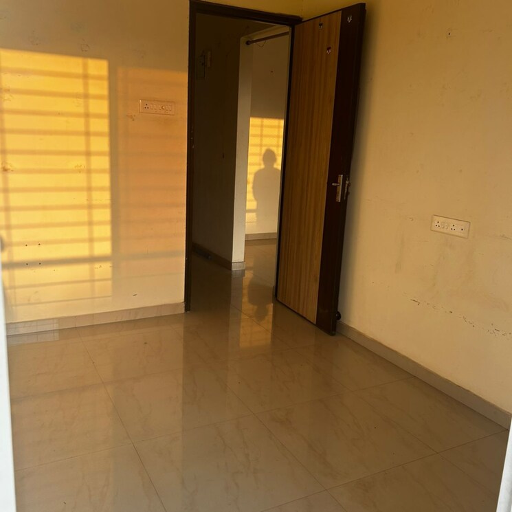 Room, s-m-metro 1 Bedroom 357 Sq.Ft. Apartment In Taloja Sector 23 Navi Mumbai 7902348