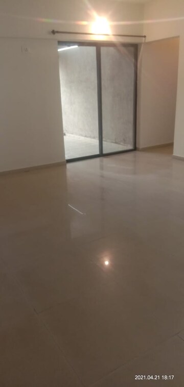 Master Bedroom in 2 BHK Apartment at Kumar Kruti, Kalyani Nagar – for Rent