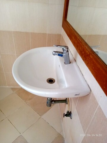 Bathroom in 2 BHK Apartment at Kumar Kruti, Kalyani Nagar – for Rent