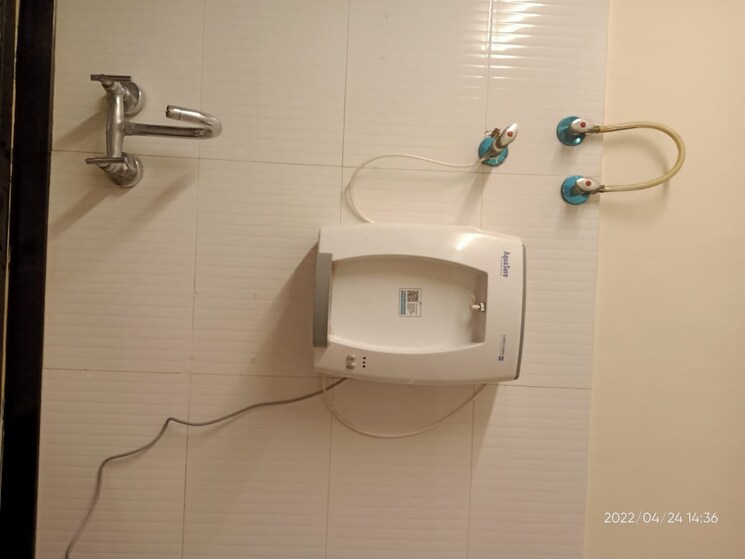 Bathroom, kumar-kruti 2 Bedroom 1014 Sq.Ft. Apartment In Kalyani Nagar Pune 7902409