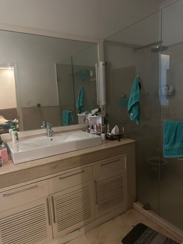 Bathroom in 6+ BHK Independent House at Ansal Sushant Floors, Sushant Lok ii – for Sale