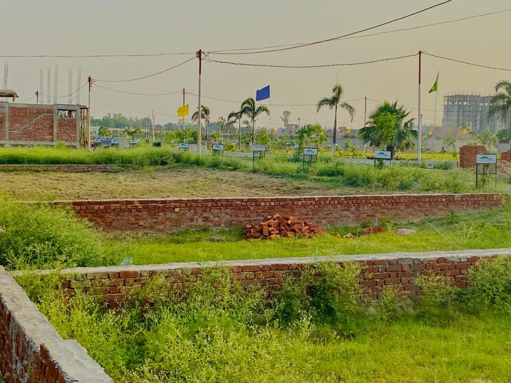 Garden, upavp-vrindavan-yojana  1312 Sq.Ft. Plot In Vrindavan Yojna Lucknow 7902633