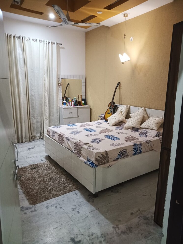 Bedroom, madhavpuram 4 Bedroom 170 Sq.Yd. Apartment In Madhavpuram Meerut 7902619