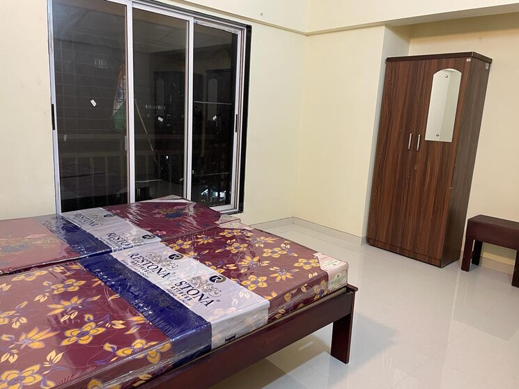 Bedroom, kharkar alley Pg For Girls In Kharkar Alley 7902557