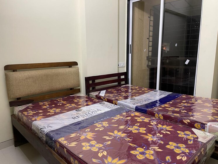 Bedroom, kharkar alley Pg For Girls In Kharkar Alley 7902557