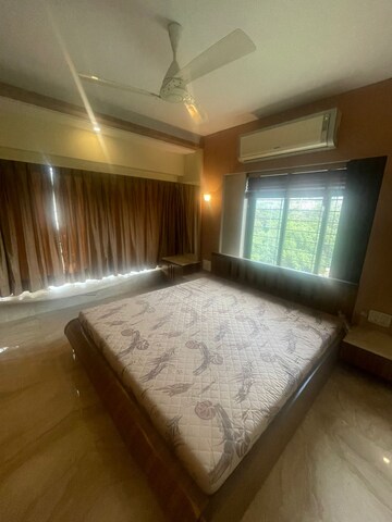 Bedroom in 3 BHK Apartment at Chembur – for Rent