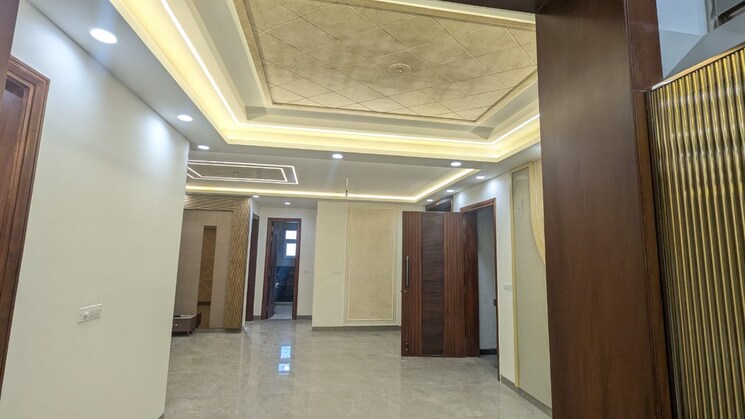 Room, puri-aman-vilas 4 Bedroom 270 Sq.Yd. Builder Floor In Sector 89 Faridabad 7902686