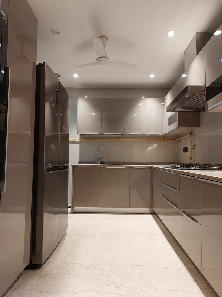 Kitchen, defence colony 4 Bedroom 267 Sq.Yd. Builder Floor In Defence Colony Delhi 7902684