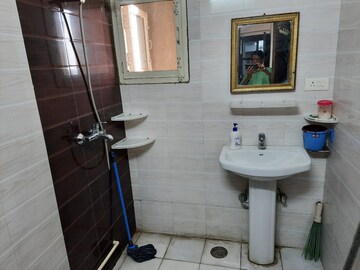 Bathroom in 3 BHK Apartment at Motiaz Royal Citi, Ambala Highway – for Rent
