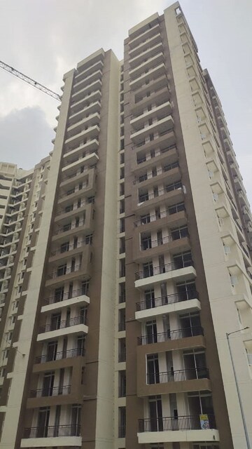 3 BHK Apartment – Exterior View View at Amrapali Golf Homes, Sector 4, Greater Noida - for Sale