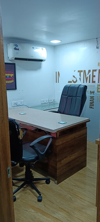 Commercial Office Space 500 Sq.Ft. For Rent in Surat Railway Station Surat  7894517