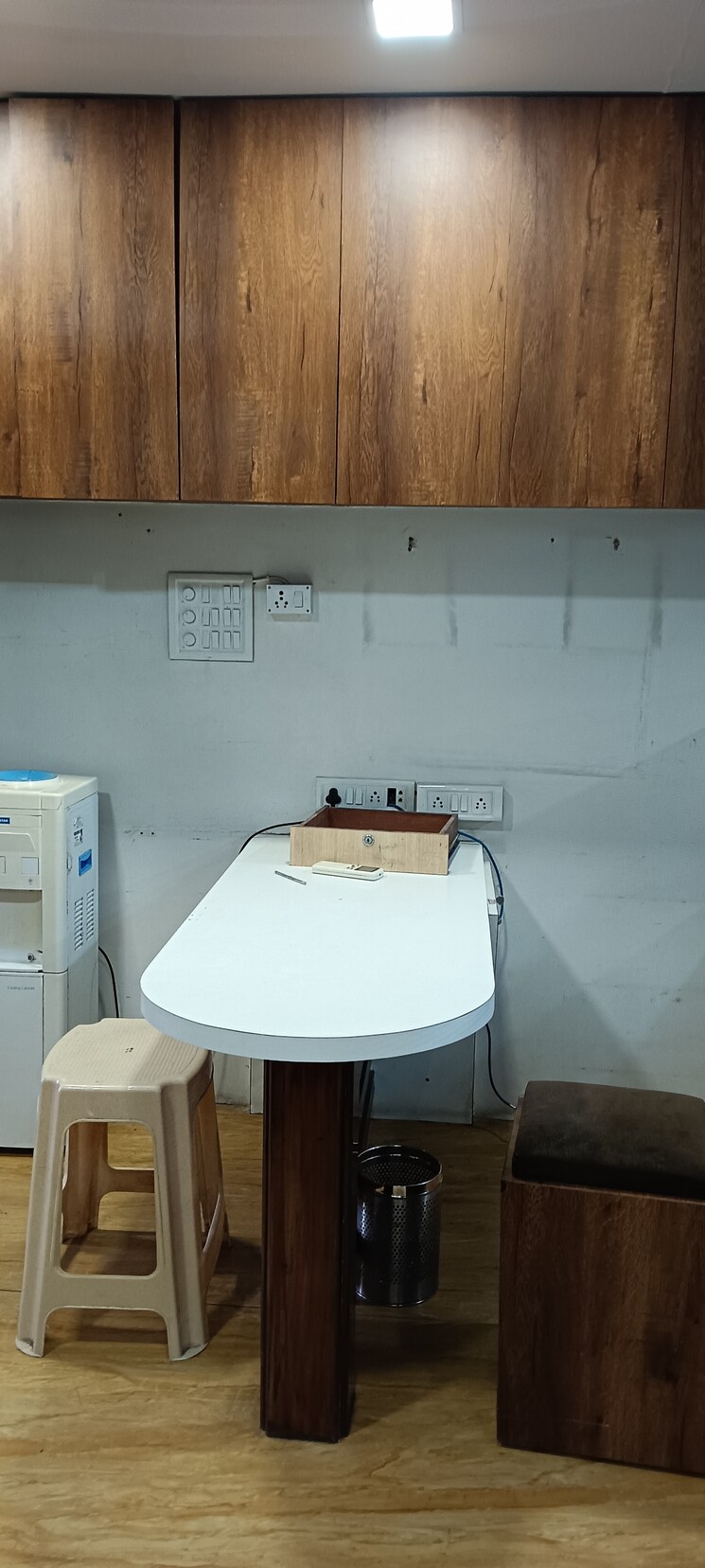 Team Area, surat railway station Commercial Office Space 500 Sq.Ft. In Surat Railway Station Surat 7894517