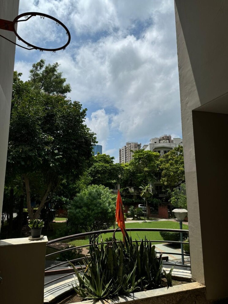 Balcony, unitech-deerwood-chase 4 Bedroom 200 Sq.Yd. Villa In Nirvana Country Gurgaon 7903084