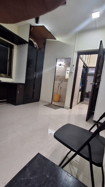 Room in 2 BHK Apartment at Pestom Sagar Colony, Chembur – for Rent