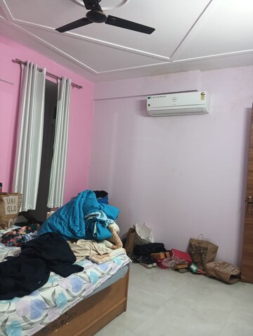 Bedroom in 2 BHK Builder Floor at Sector 23 – for Rent