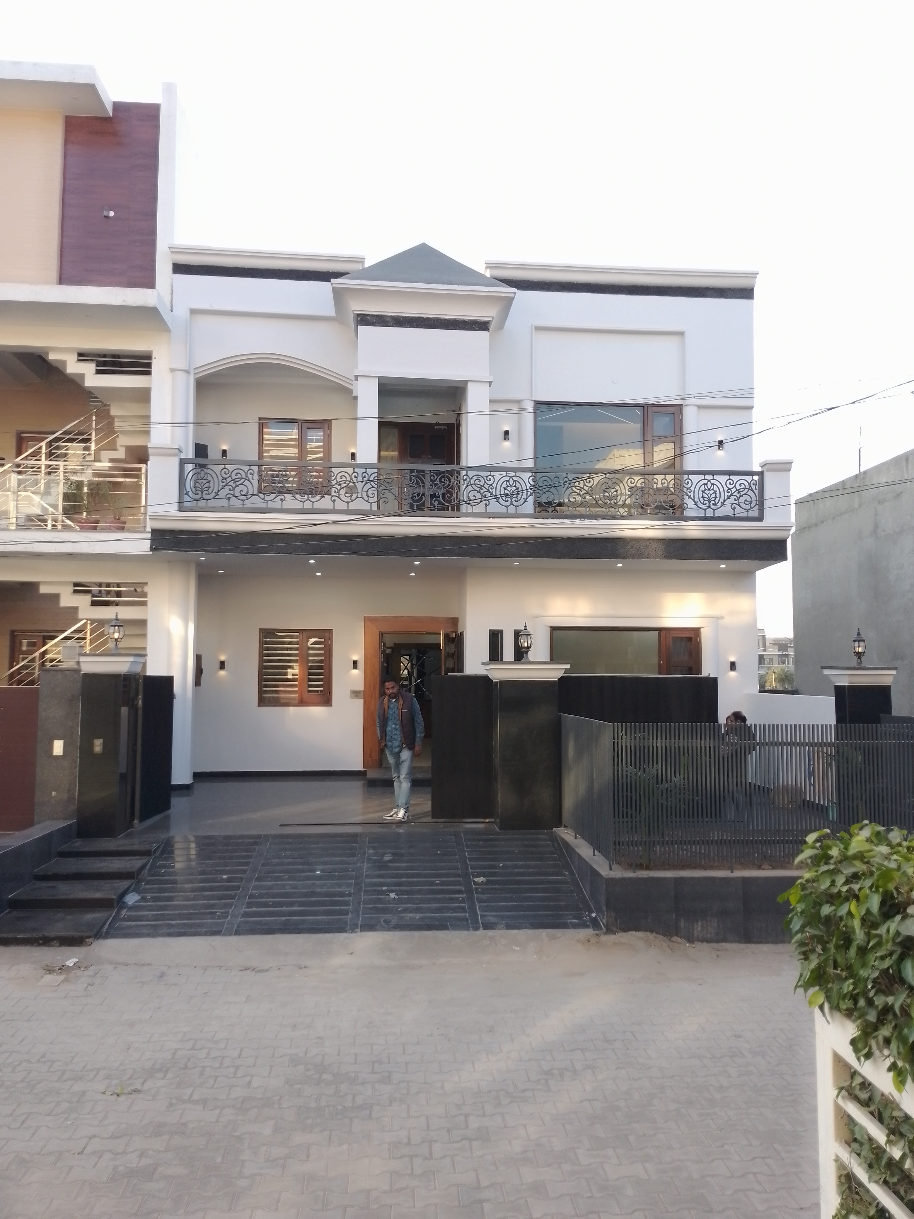 5 BHK + Pooja Room,Servant Room,Study Room,Extra Room Independent House For Sale in Real Estate Advisor 