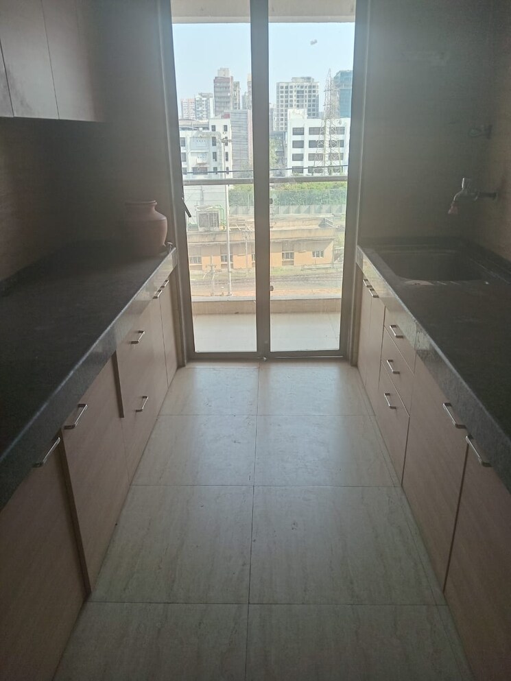 Balcony, joy-sapphire 3 Bedroom 2000 Sq.Ft. Apartment In Juhu Mumbai 7903314