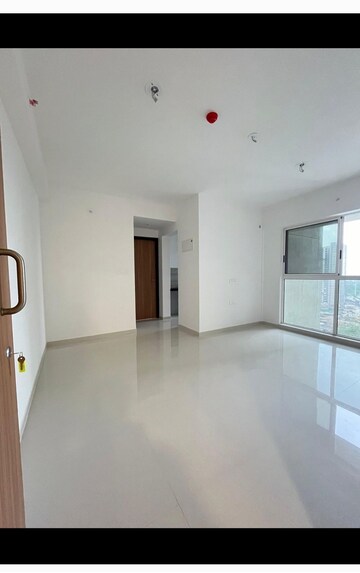 Room in 2 BHK Apartment at Reliable Balaji Aura, Taloja – for Rent