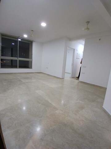 Room in 2 BHK Apartment at Hiranandani Estate Pelican, Ghodbunder Road – for Rent