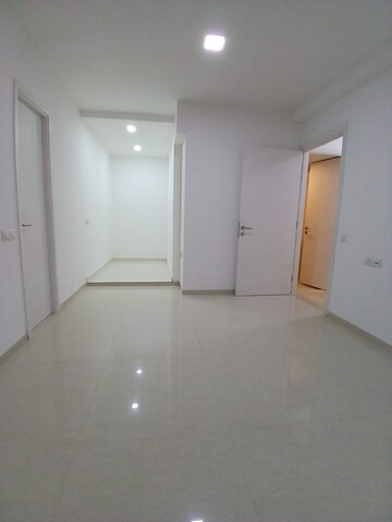 Room in 2 BHK Apartment at Hiranandani Estate Pelican, Ghodbunder Road – for Rent
