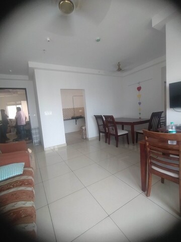 Room in 2 BHK Apartment at Prestige Sunrise Park, Electronic City Phase I – for Rent