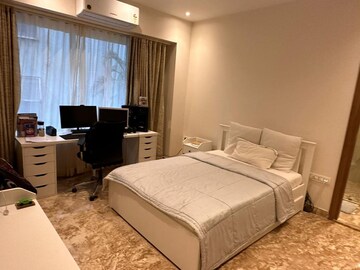 Bedroom in 4 BHK Apartment at Ashar Navroze Apartment, Pali Hill – for Rent