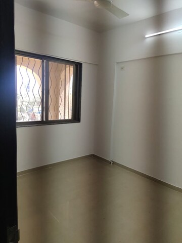 Room in 1 BHK Apartment at Kumar Urban Kul Ecoloch, Mahalunge – for Rent