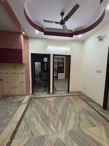 Room in 2 BHK Apartment at Shalimar Apartments Shalimar Garden, Shalimar Garden – for Rent