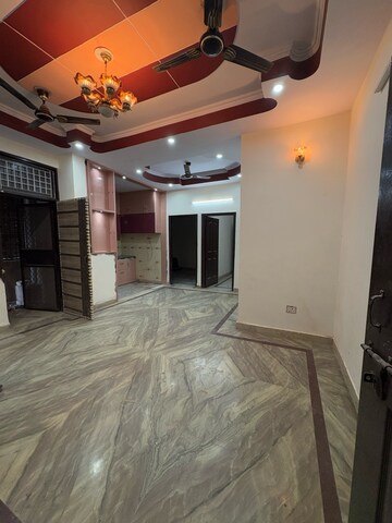 Bedroom in 2 BHK Apartment at Shalimar Apartments Shalimar Garden, Shalimar Garden – for Rent