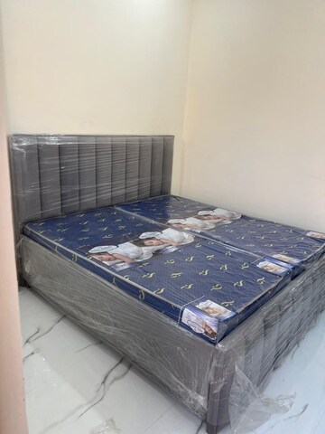 Bedroom in 1 BHK Builder Floor at Sector 52 – for Rent