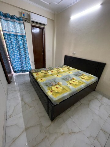 Bedroom in 2 BHK Builder Floor at Orchid Island, Sector 51 – for Rent