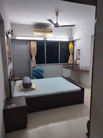 Master Bedroom in 3 BHK Apartment at Makhan Dham, Khar West – for Rent