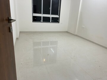 Room in 1 BHK Apartment at Vaishnavi Dham Complex, Asangaon – for Sale