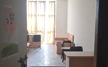Office Space For Sale in Roshan Complex, Sector 66