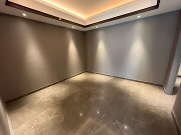 Furnished Amenities in 4 BHK Apartment at Lodha Trump Tower, Worli – for Rent