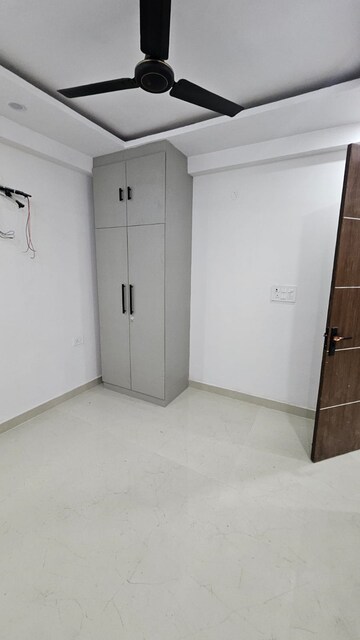 2 BHK Apartment For Rent in Mayur Vihar Phase 1
