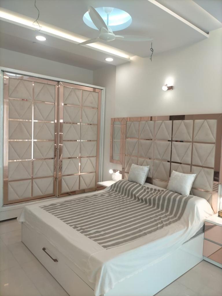 3 BHK Apartment For Rent in Andheri West