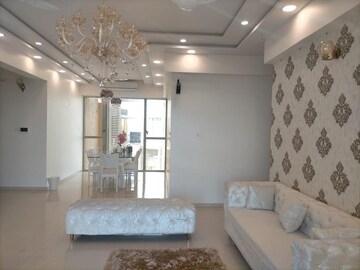 Living Room in 3 BHK Apartment at Andheri West – for Rent