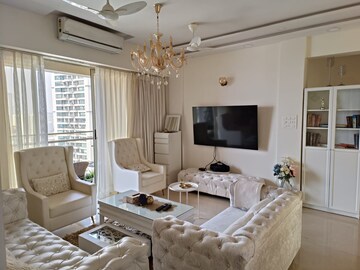 Living Room in 3 BHK Apartment at Andheri West – for Rent