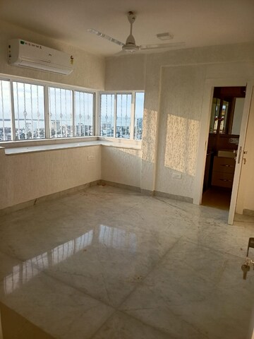 Bedroom in 3 BHK Apartment at Jolly Highrise Apartments, Pali Hill – for Rent