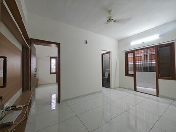 Room in 1 BHK Builder Floor at Hsr Layout – for Rent